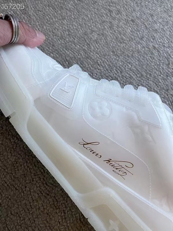 루이비통 2021 LV 트레이너 슈즈 클리어화이트컬러