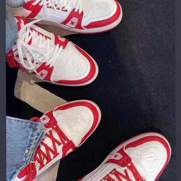 루이비통 2021 LV 트레이너 스니커즈 발렌타인 컬러