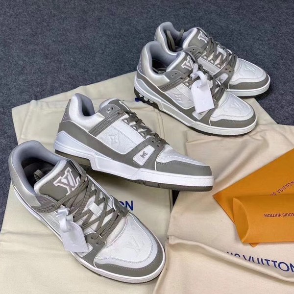 루이비통 2021 LV트레이너 그레이컬러 스니커즈