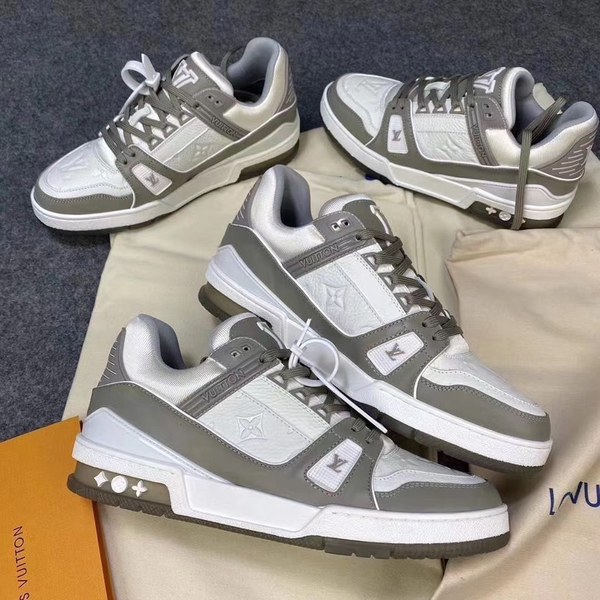 루이비통 2021 LV트레이너 그레이컬러 스니커즈