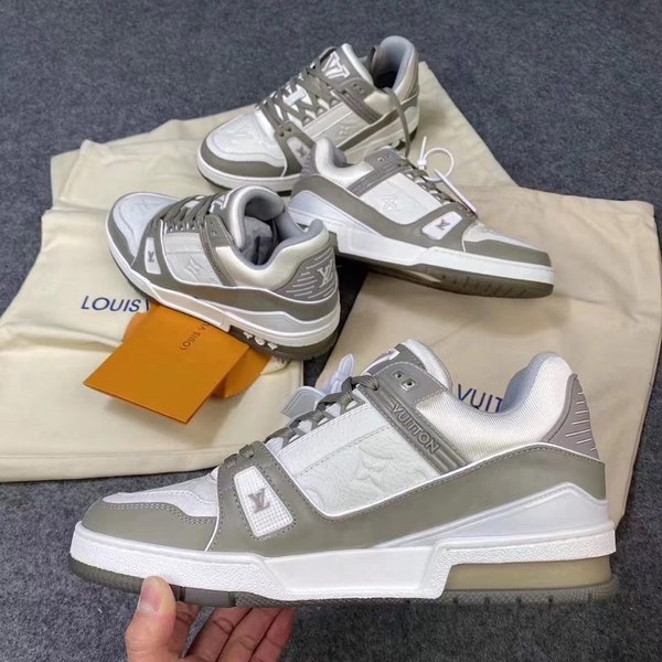 루이비통 2021 LV트레이너 그레이컬러 스니커즈