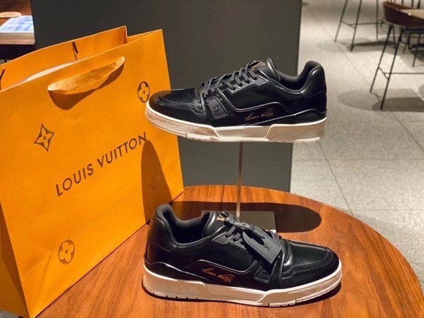 루이비통 2020 lv 트레이너 스니커즈 블랙 레더