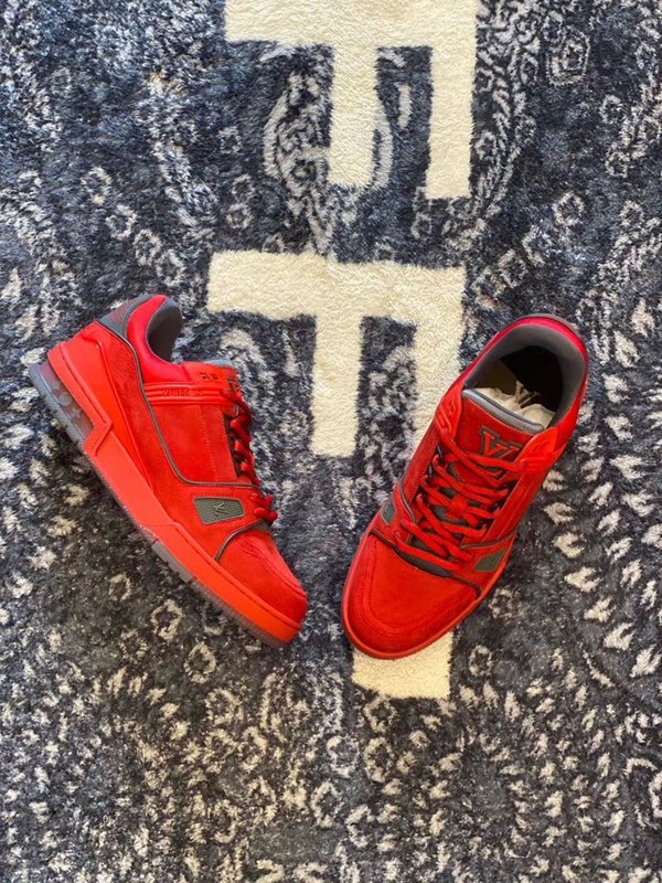 루이비통 2020 LV트레이너 스니커즈 레드스웨이드 컬러