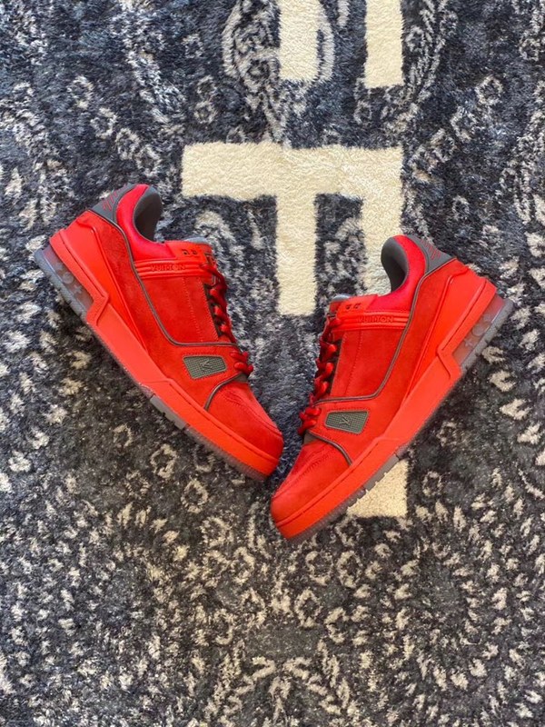 루이비통 2020 LV트레이너 스니커즈 레드스웨이드 컬러