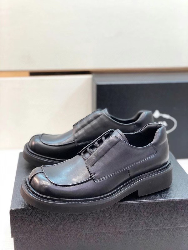 프라다 2021 스트랩 파이핑 더비 슈즈