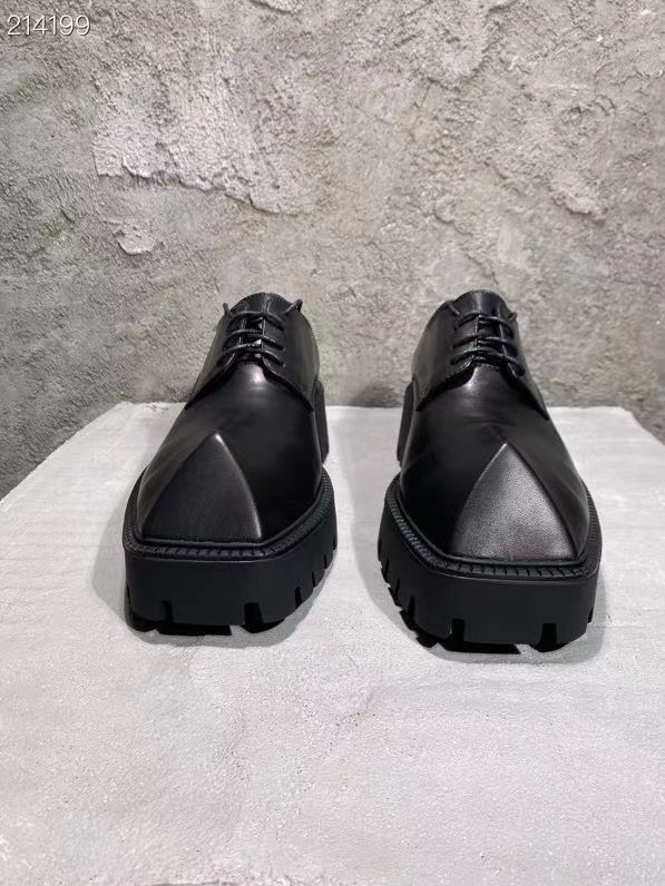 발렌시아가 2021 라이노 더비 슈즈