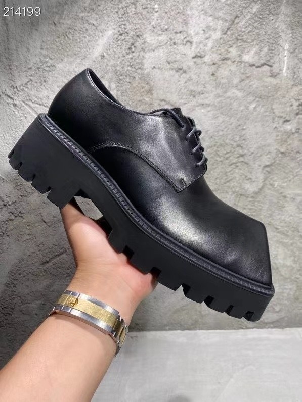 발렌시아가 2021 라이노 더비 슈즈