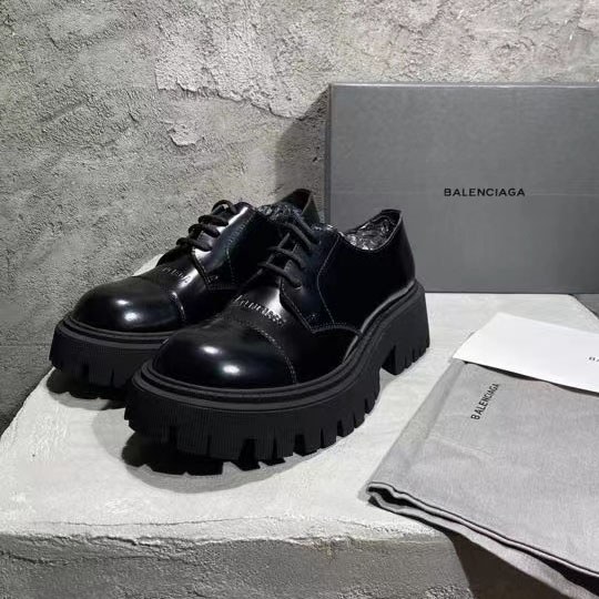 발렌시아가 2021 로고 엠보 더비 슈즈