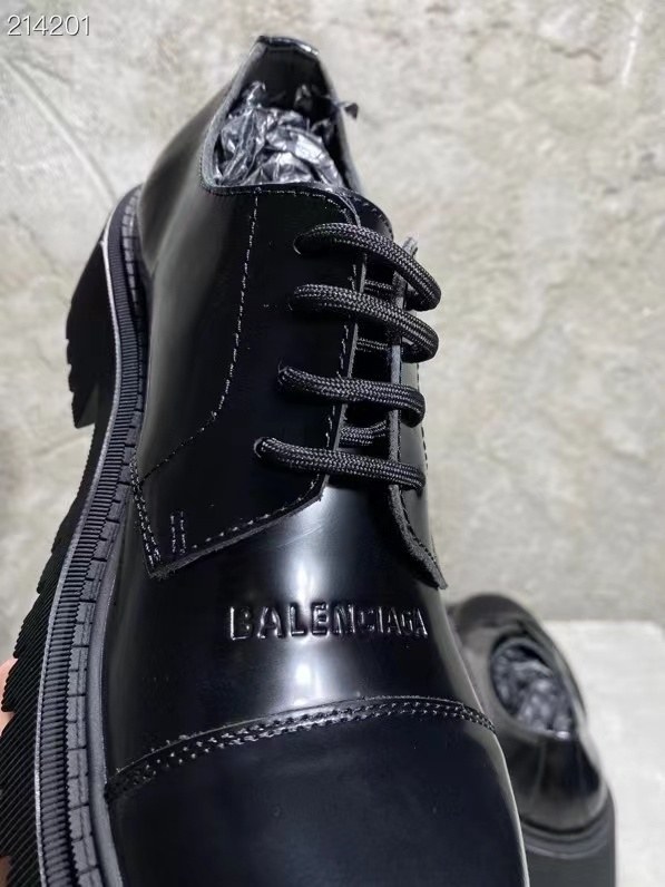 발렌시아가 2021 로고 엠보 더비 슈즈