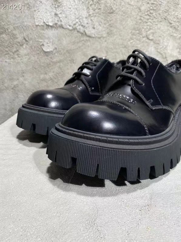 발렌시아가 2021 로고 엠보 더비 슈즈