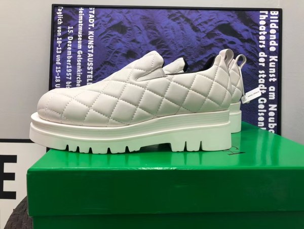 보테가베네타 2021 화이트 인트레치아토 더비 슈즈