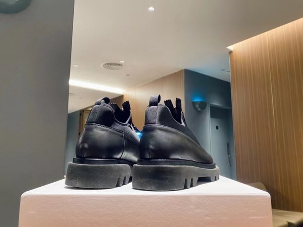 지방시 2021 레더 네오프랜 컴뱃 더비 슈즈