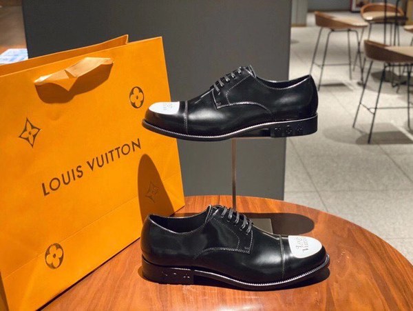 루이비통 2020 볼테르 모노그램솔 더비슈즈