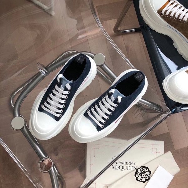 알렉산더맥퀸 2020 트레드 슬릭 더비스니커즈 블루스웨에드