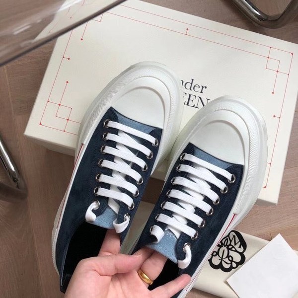 알렉산더맥퀸 2020 트레드 슬릭 더비스니커즈 블루스웨에드