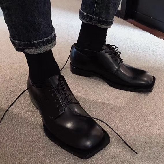 지방시 2020 더비슈즈