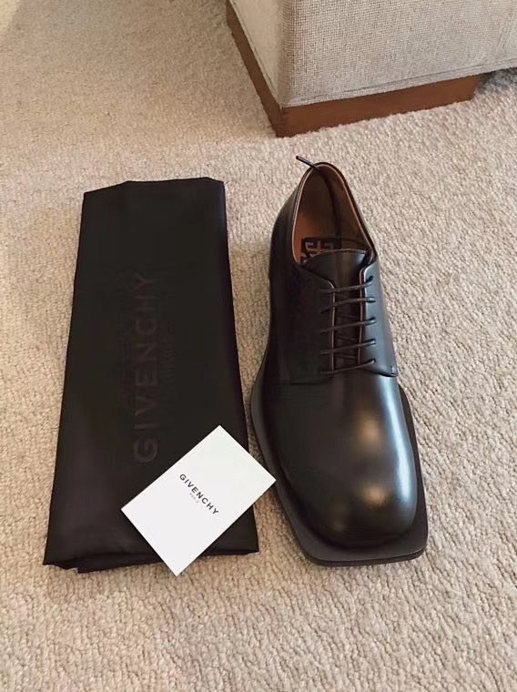 지방시 2020 더비슈즈