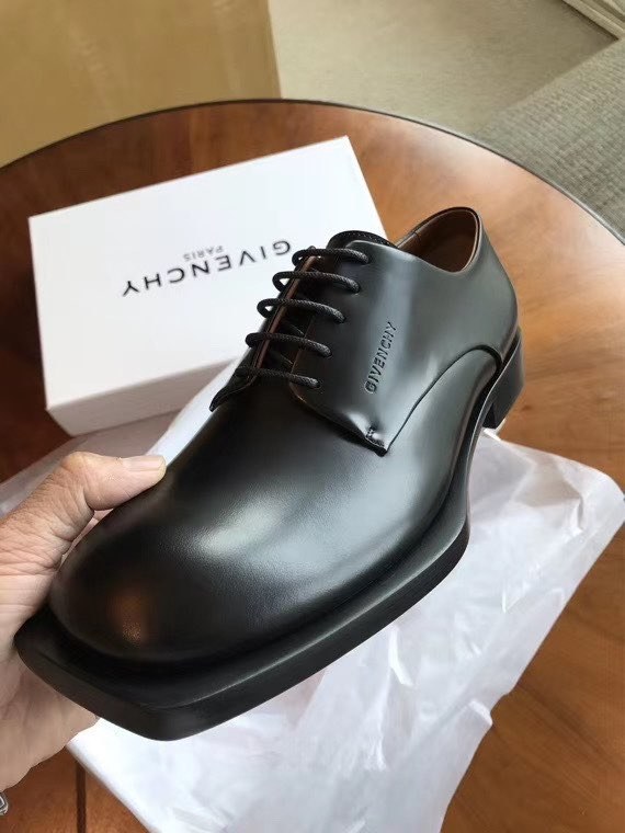 지방시 2020 더비슈즈