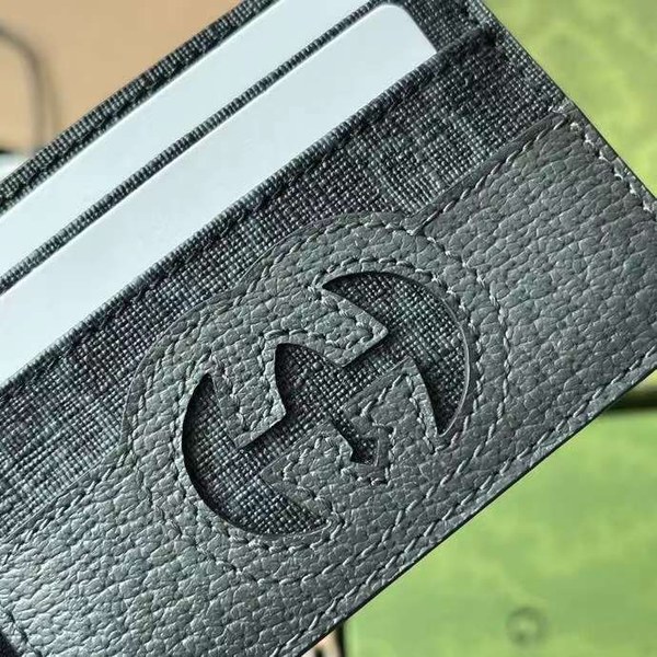 구찌 2023 컷아웃 인터로킹 G 카드 케이스 701425 지갑 카드지갑