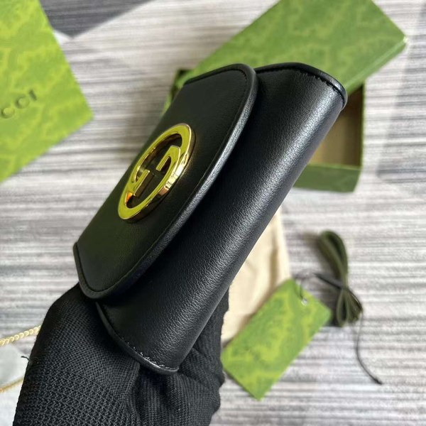 구찌 미디엄 체인 지갑 725219 UXX0G 6910