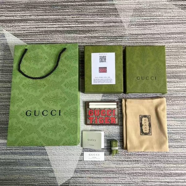 구찌 2022 레드 타이거 로고 카드 지갑