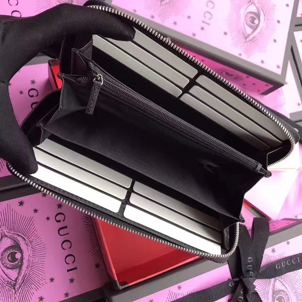 구찌 신상 가죽지퍼장지갑 421848