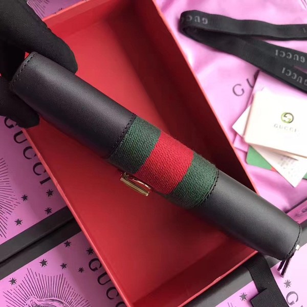 구찌 실비 가죽 지퍼 장지갑 476083...