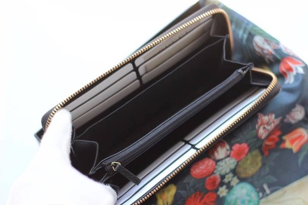 구찌 꿀벌 프린트 장지갑 495062