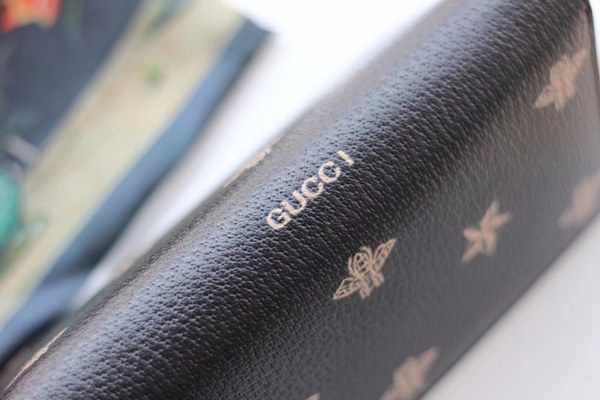 구찌 꿀벌 프린트 장지갑 495062