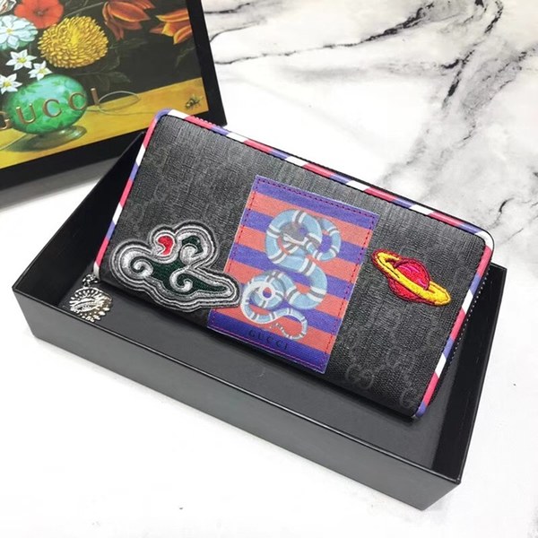 구찌 자수패치 지퍼장지갑 476342