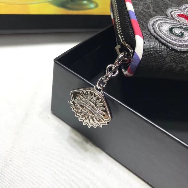 구찌 자수패치 지퍼장지갑 476342