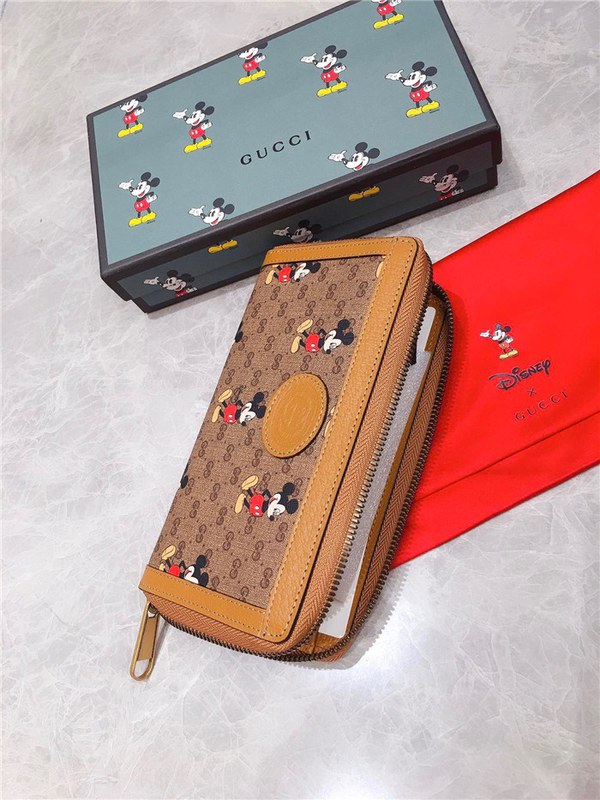 구찌 X 디즈니 장지갑 602532 2020/신상