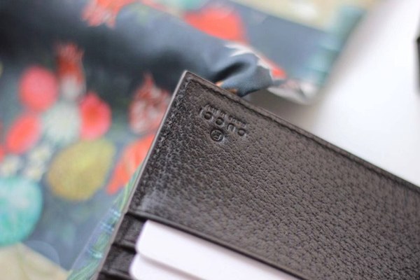 구찌 꿀벌 프린트 반지갑 495055