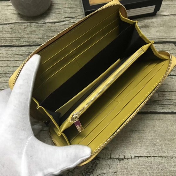 Gucci 구찌 남여공용 피기 지퍼롱월렛 블루피그,레드피그