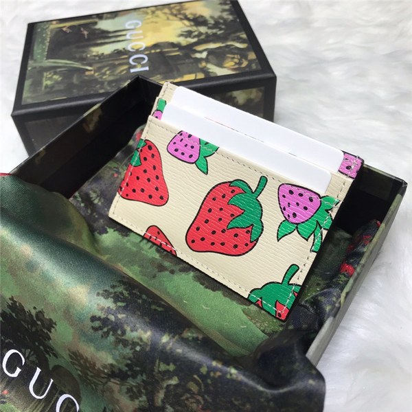 구찌 딸기 프린트 카드지갑 570679 신상
