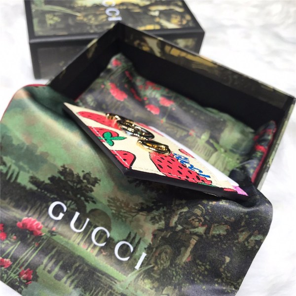 구찌 딸기 프린트 카드지갑 570679 신상