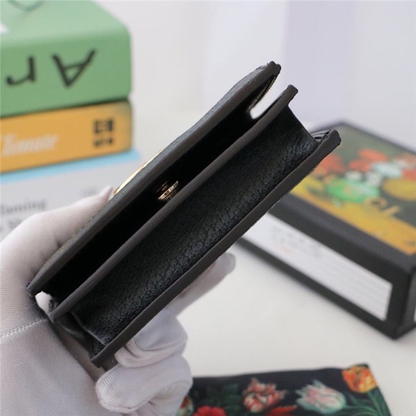 구찌 오피디아 카드지갑 523155 신상