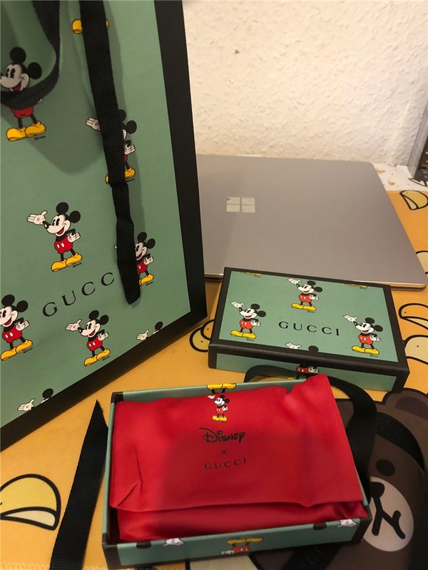 구찌 X 디즈니 카드지갑  30581 2020/신상