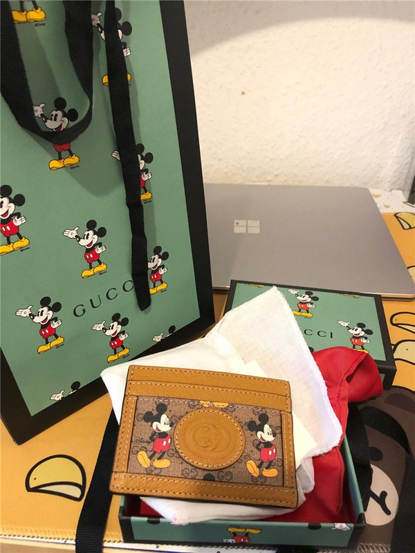 구찌 X 디즈니 카드지갑  30581 2020/신상