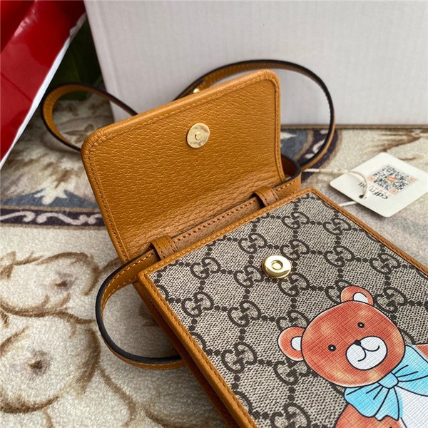 Gucci 구찌 도라에몽 미니 크로스백 647805 2021/신상