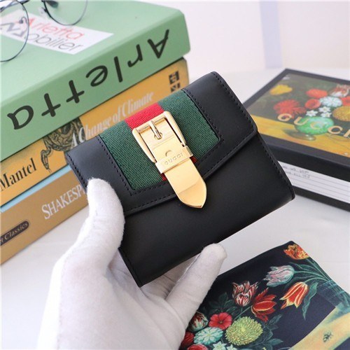 15위 Gucci 구찌 실비 지갑 476081