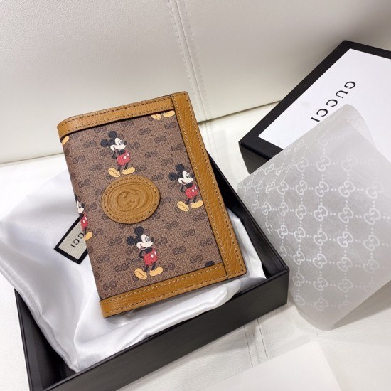 구찌 2020 남여공용 여권지갑 ,GUW0136.Size(14cm).브라운