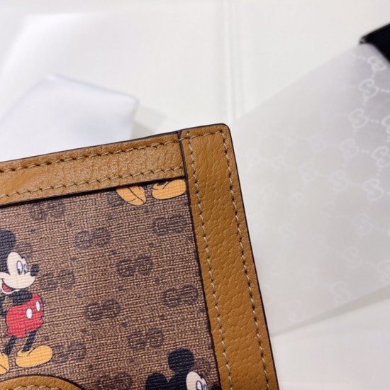 구찌 2020 남여공용 여권지갑 ,GUW0136.Size(14cm).브라운