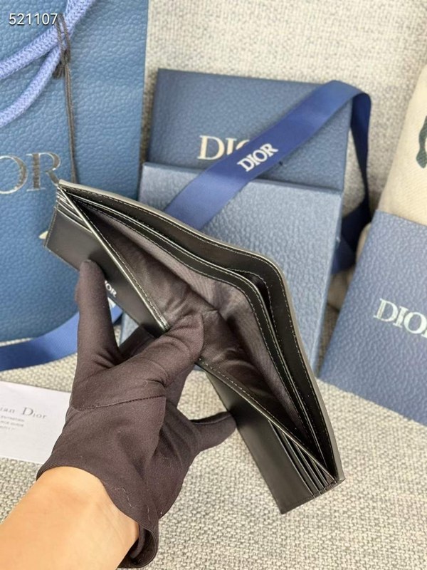 디올 2024 CD 와펜 반지갑 지갑