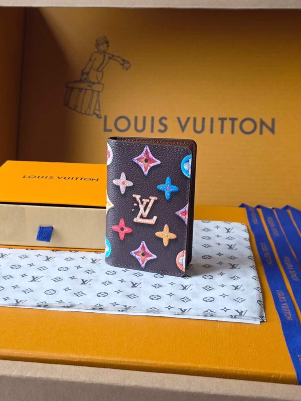 루이비통 2026 M28282 포켓 오거나이저 지갑