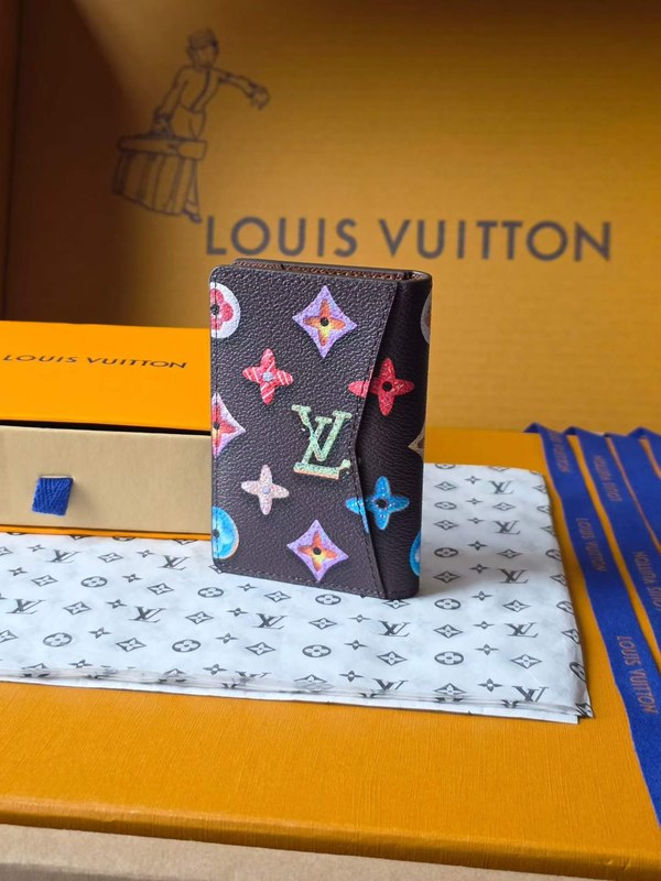 루이비통 2026 M28282 포켓 오거나이저 지갑