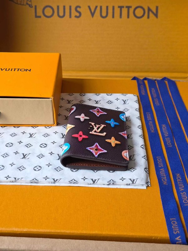 루이비통 2026 M28282 포켓 오거나이저 지갑