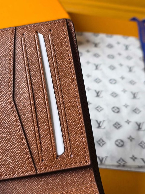 루이비통 2026 M28283 지갑 반지갑