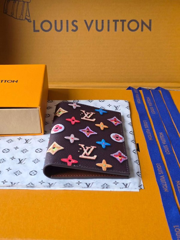 루이비통 2026 M28281 오거나이저 지갑