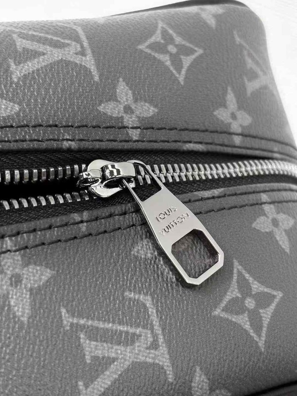 루이비통 2025 M11512 이클립스 위캔더 브리프 케이스